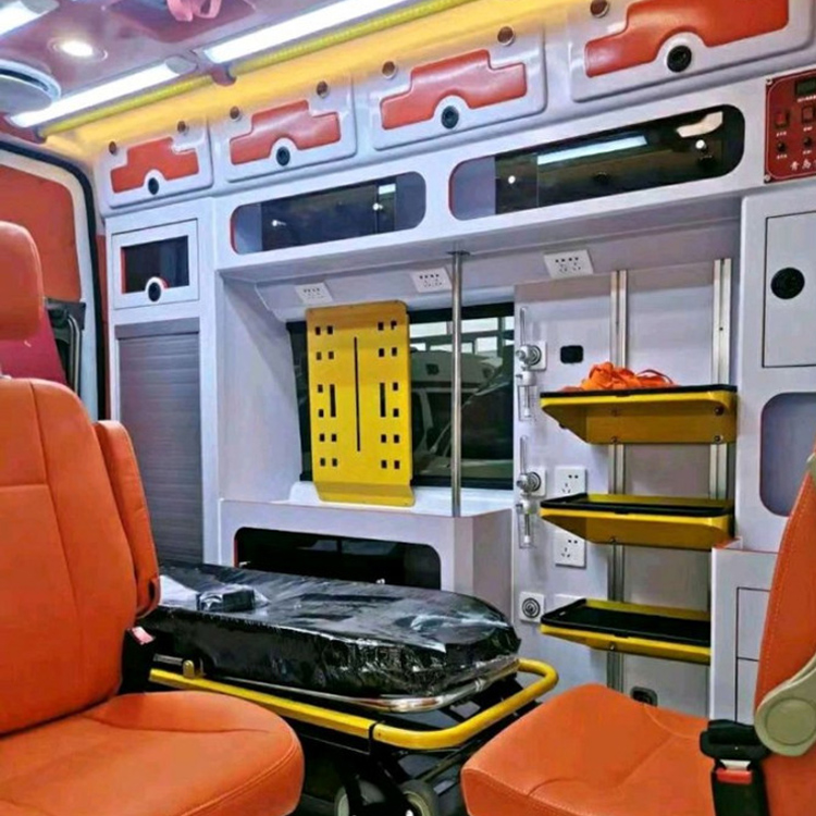 蚌山长途救护车护送病人租赁价格